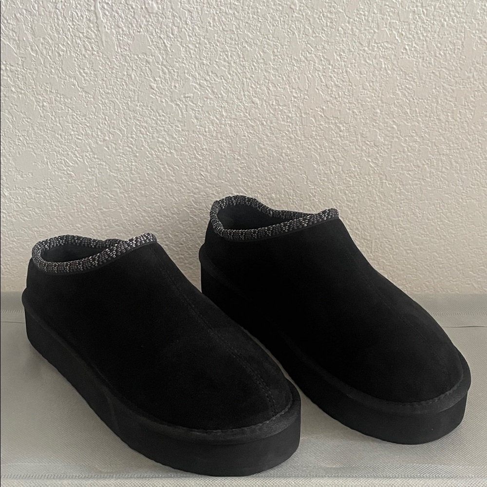 Pawz Women's Hazel Platform with Faux Fur Lining Clog Slippers Size 9